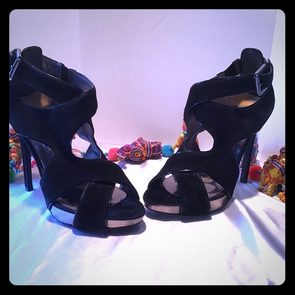 Guess by Marciano Shoes - 🛍Guess By Marciano🛍